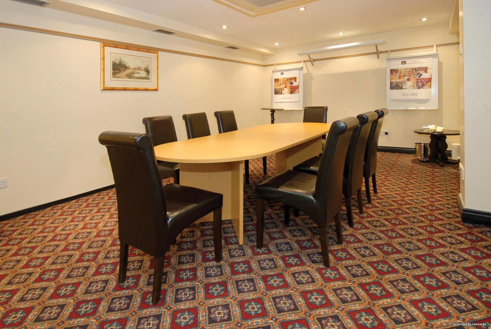סבנאוקס Donnington Manor Hotel עסק תמונה